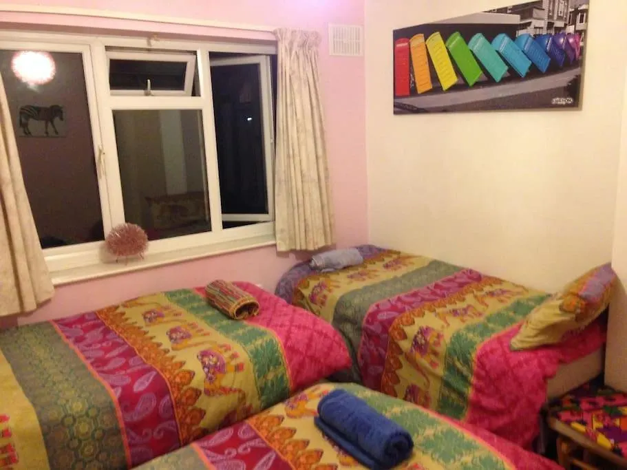 Bright House, Good Connections To Brighton Villa