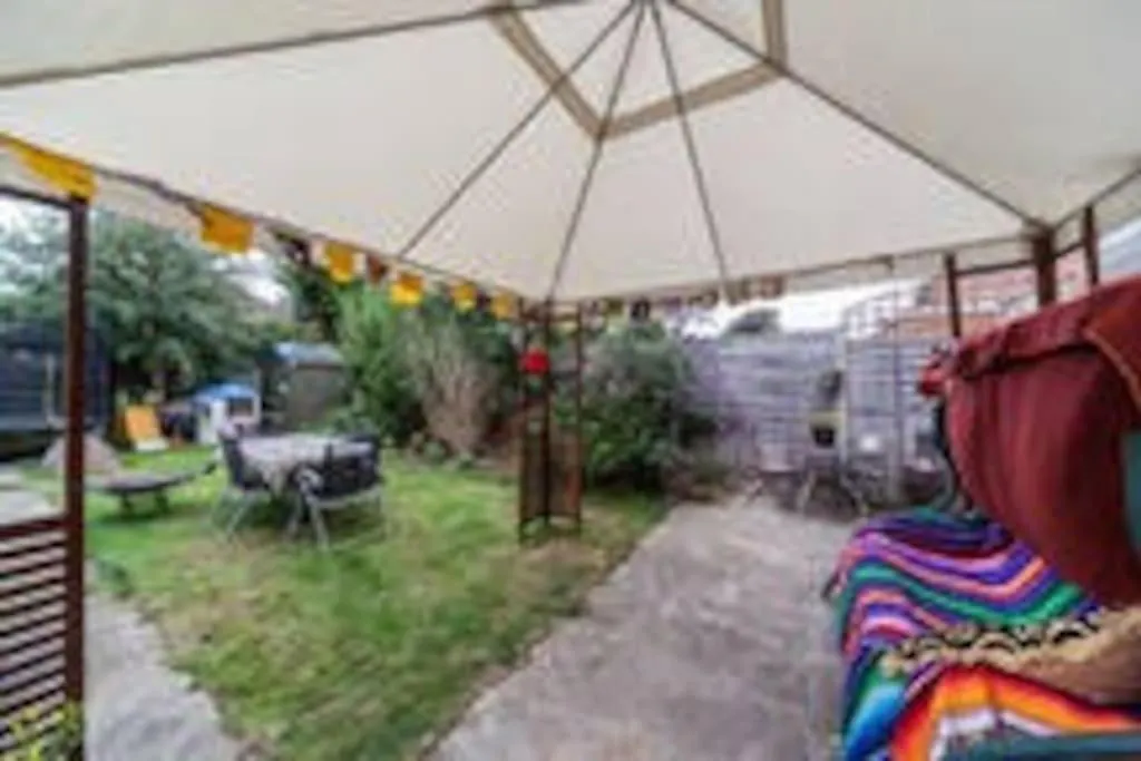 Bright House, Good Connections To Brighton Villa United Kingdom